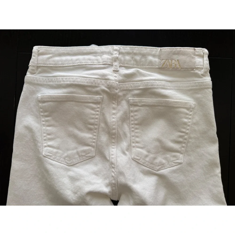 Zara Flare Jeans Womens Size 4 White Rear Split Hem Stretch‎ Denim